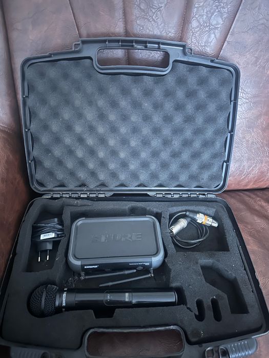Vând Microfon Shure PGX2 BETA 58A