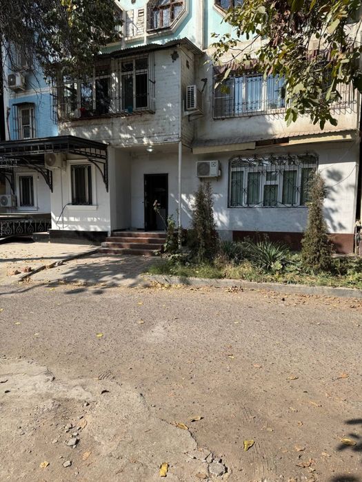 Уй сотилади Себзор ц17/18 квартал 34- кв 9/1/2   70.75 м2