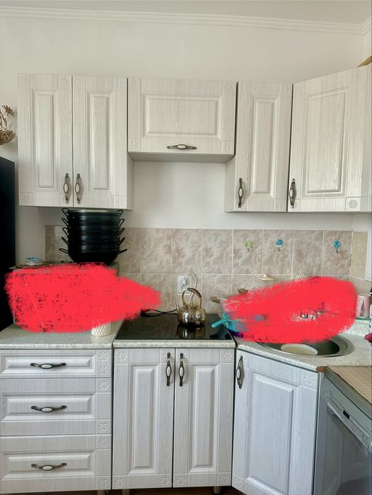 Продам куханный гарнитур с плитой