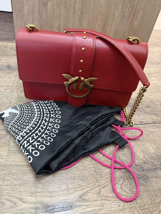 Червена чанта  Pinko