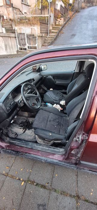 Голф 3 2.0 115кс  на части