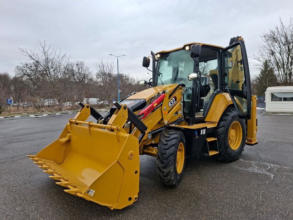 Inchiriez 7 buldoexcavatoare,  excavator 16tone pe roti, 2 miniexcavatore