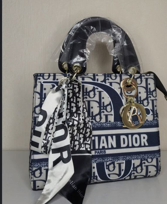 Продам сумки новые