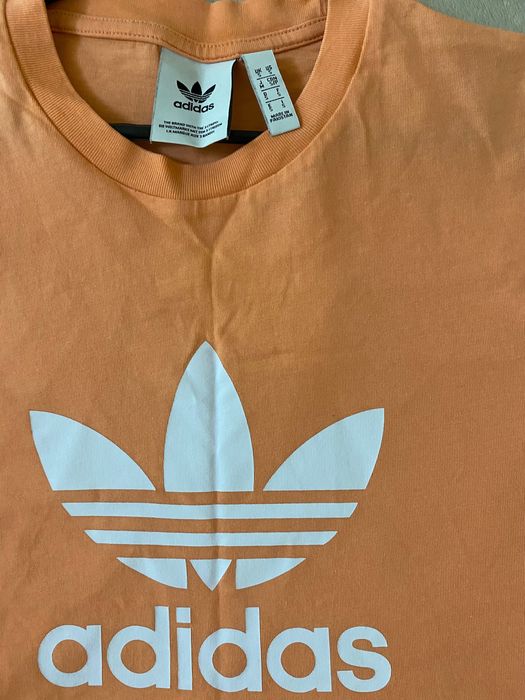 Спортна тениска adidas