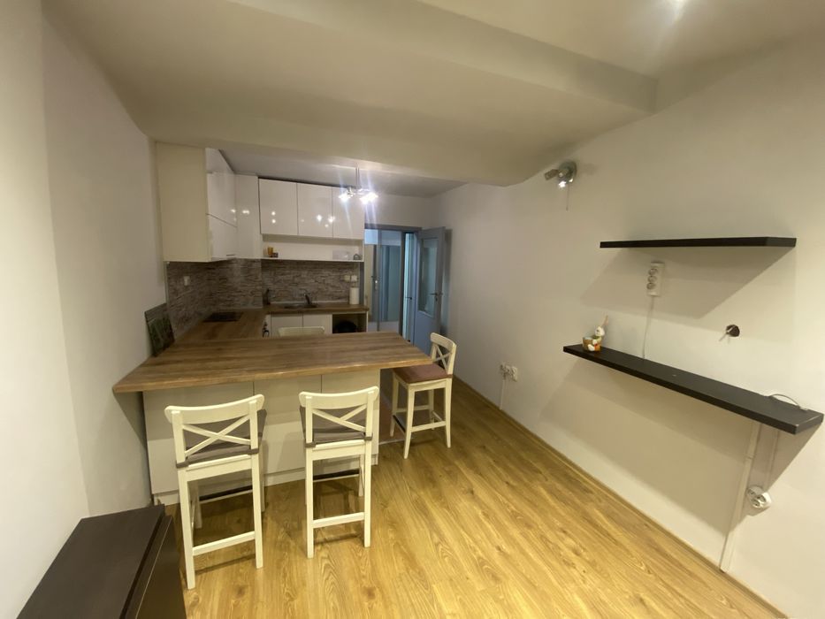 Продава се Двустаен апартамент в Варна, Цветен квартал - 64 кв.м за 2186 €/кв.м - Снимка #2