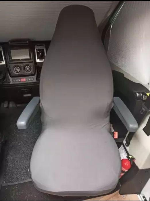 Чехол стретч для старого кресла.