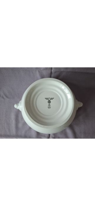 Антикварная немецкая супница.