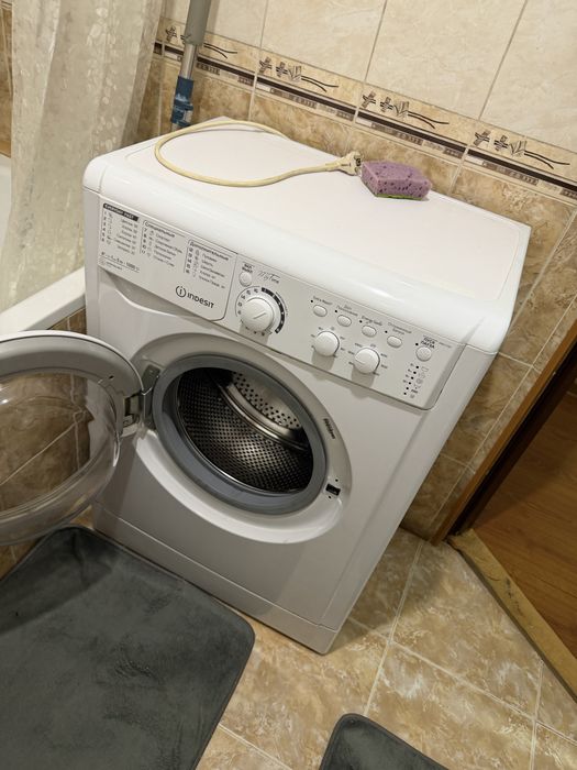 Продам стиральную машину