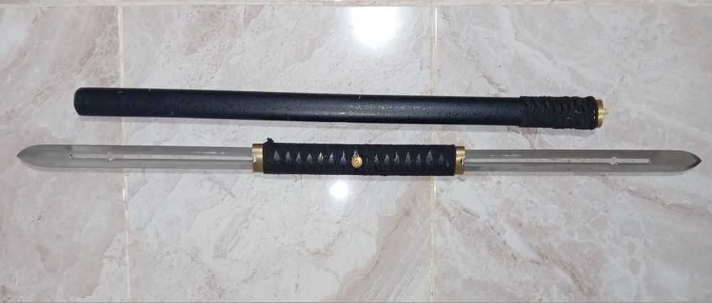 Sabie Ninja cu două lame cu mâner glisant și teacă din lemn