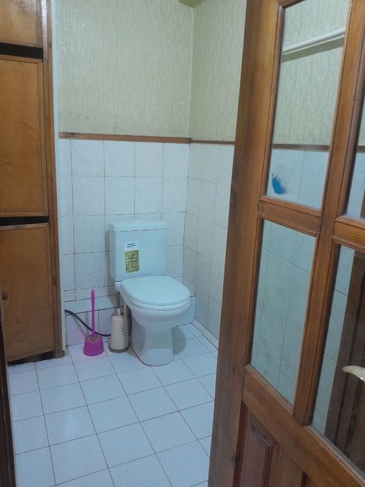 3honali kvartira sotiladi