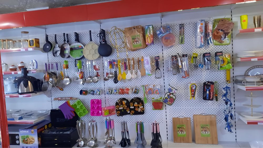 Продам шкафы оборудование