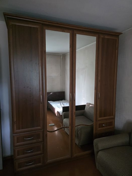 Продам шкаф в хорошем состоянии