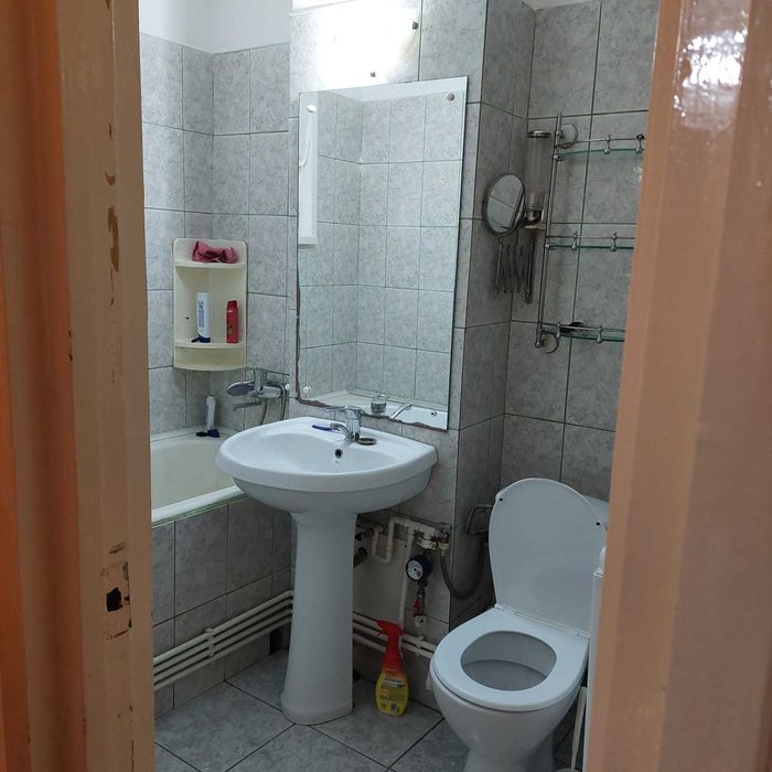 Închiriez apartament 2camere