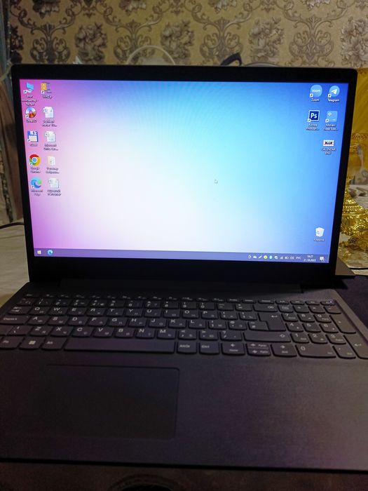 Lenovo v15 sotaman