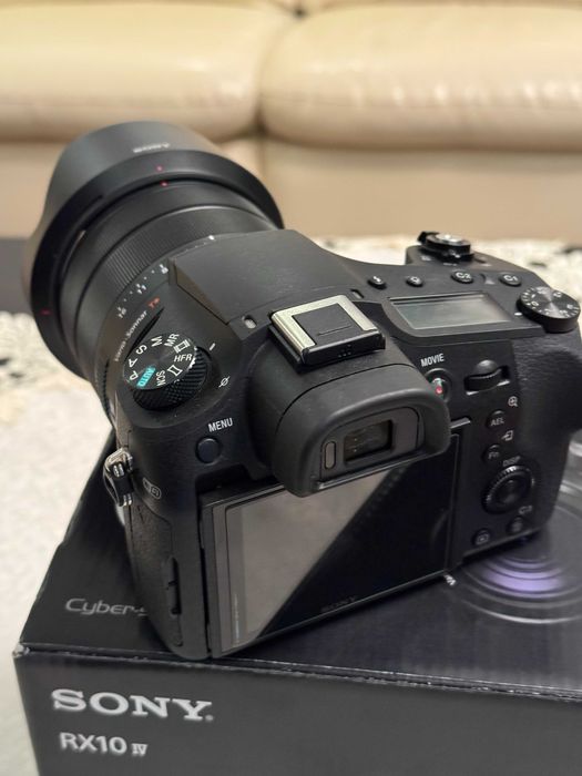 Vând Sony Cyber-shot DSC-RX10 IV Aparat Foto Compact 20.1MP