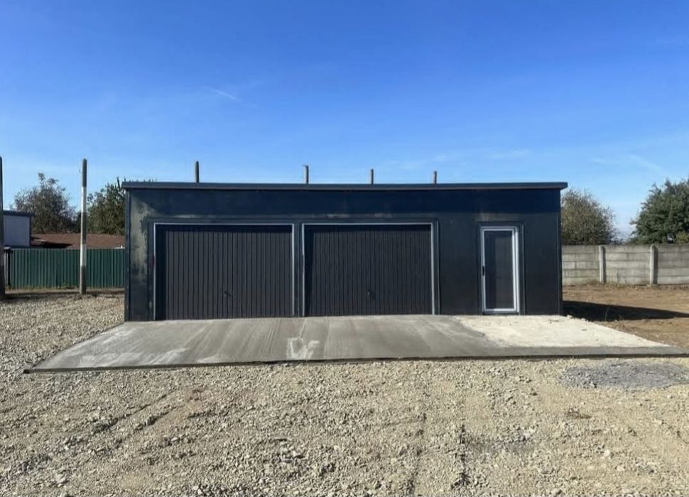 Vând garaj auto din panouri sandwich sau magazine