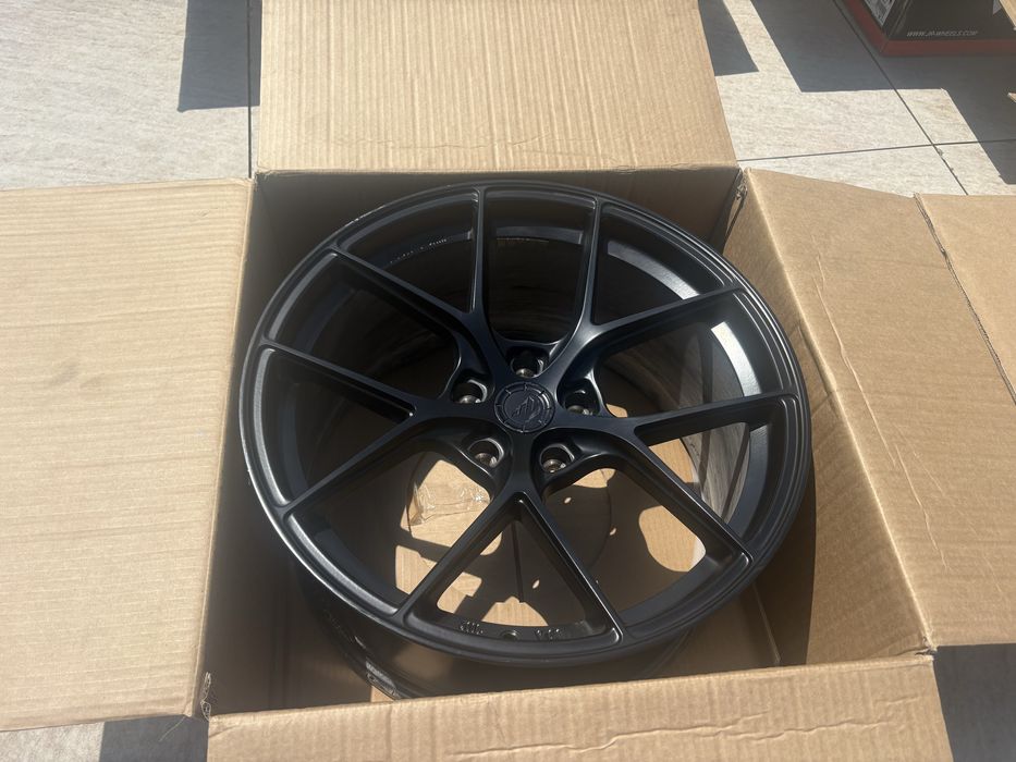 Джанти Japan racing SL01 19” matt black
