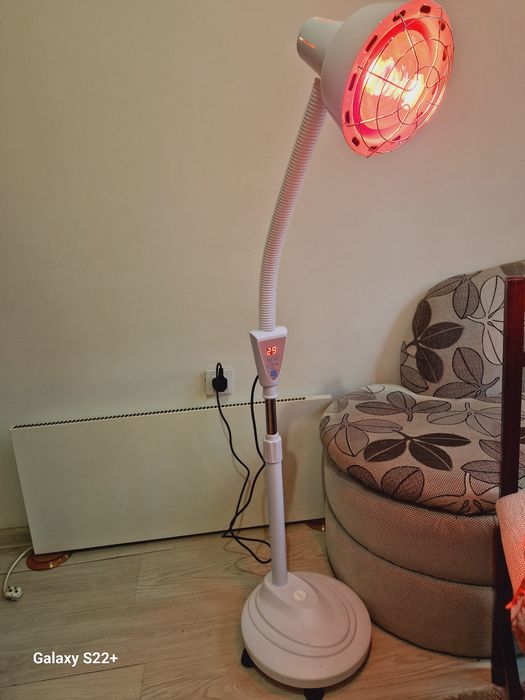 Инфраред лампа за професионална и домашна употреба