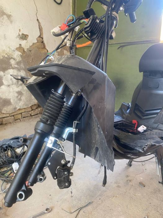 Продам скутер Maxi 125кубов