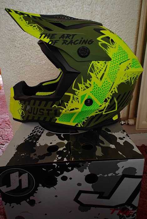 *НОВА*Мотокрос каска  JUST 1 L размер.