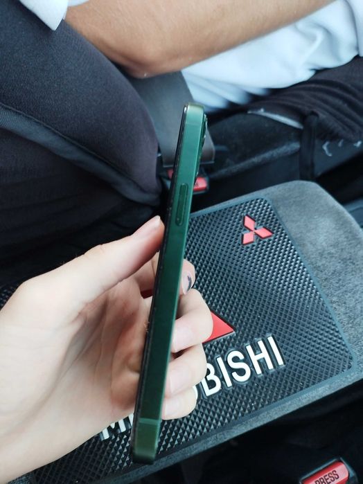 IPhone 13 без ремонта