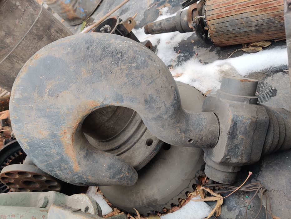 Продам крюковую на Кран 80т