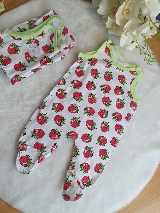 Продам детскую одежду для новорожденных