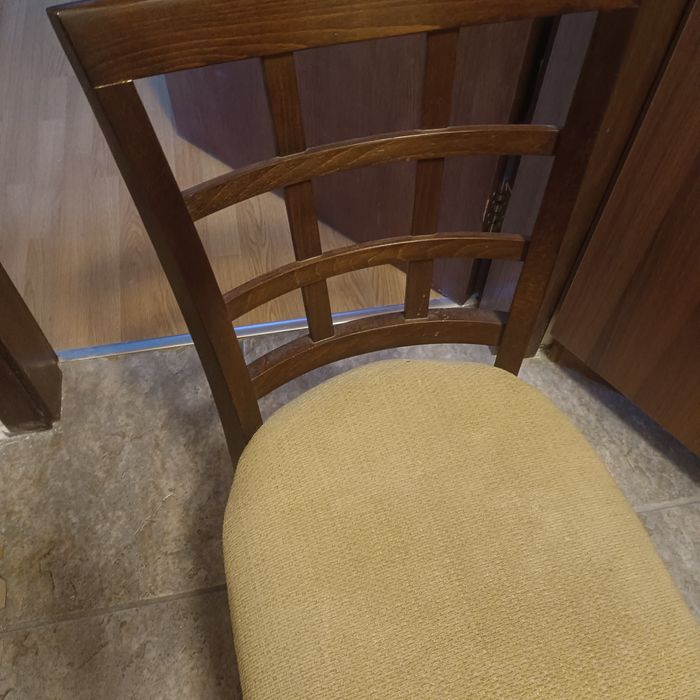 4 трапезни стола