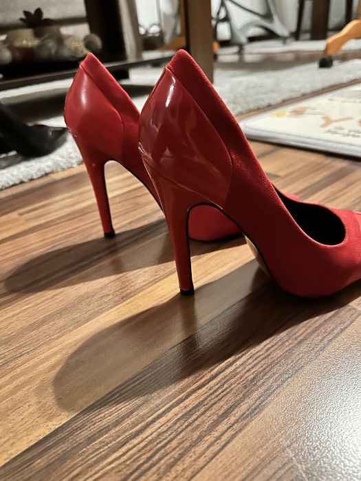 Високи  токчета