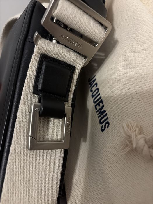 Сумка мессенджер Jacquemus