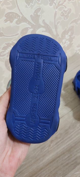 Продам детские тапочки 15см