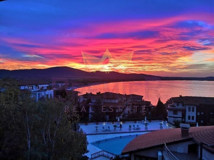 Продава се Двустаен апартамент в Созопол - 68 кв.м за 1370 €/кв.м - Снимка #9