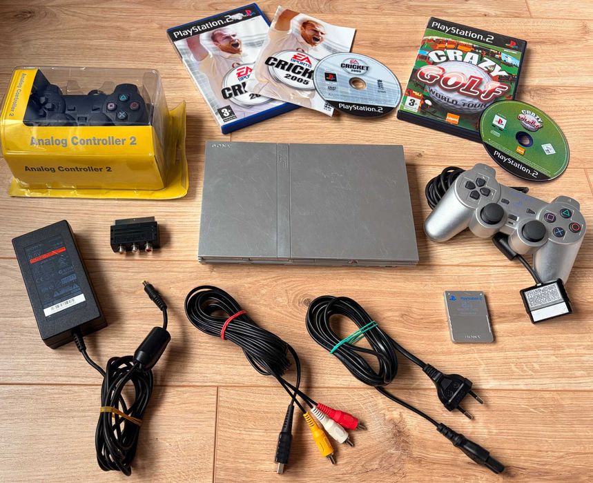 PS2 Slim Silver PlayStation 2 + подарък 6 игри и два контролера
