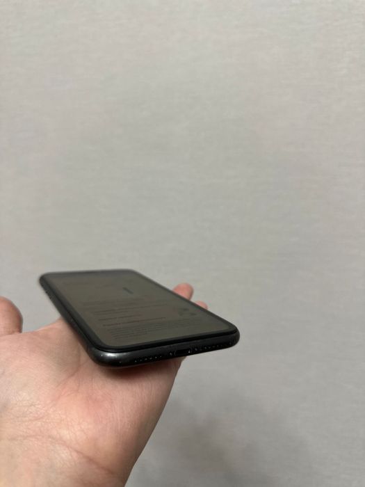 Iphone 11. В идеальном состояние.