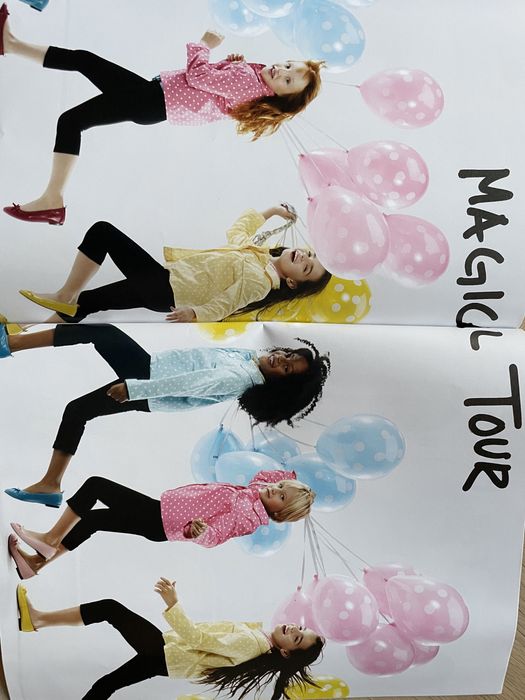 Шлифер/яке;блуза,тениски,суитчър;дънки;пуловер Бенетон146