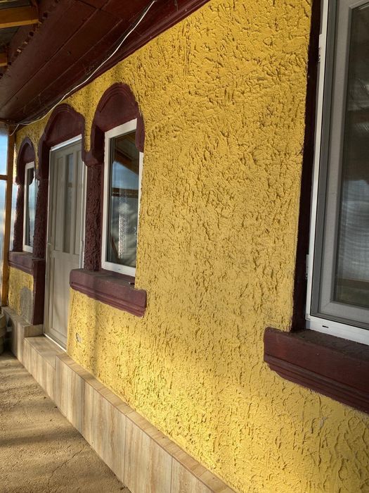 Vând casa cu teren la țară