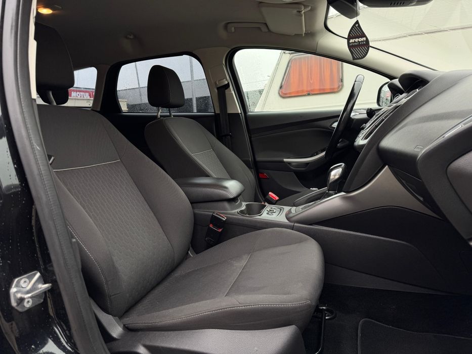 Ford Focus 2014 2.0 TDCI Cutie automata/Echipare Ghia/Distributie și ulei la cutie schimbate recent