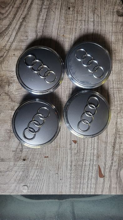 Продам колпачки оригинал на диски