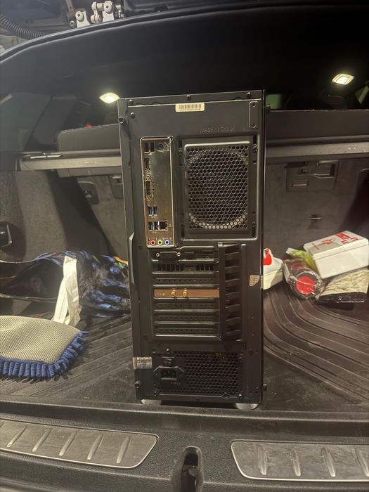 Vand Pc Gaming - I7 10700KF - RTX 2060 6GB RAM