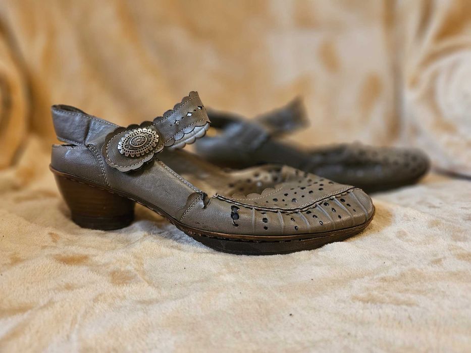 Sandale piele perforata Rieker 38