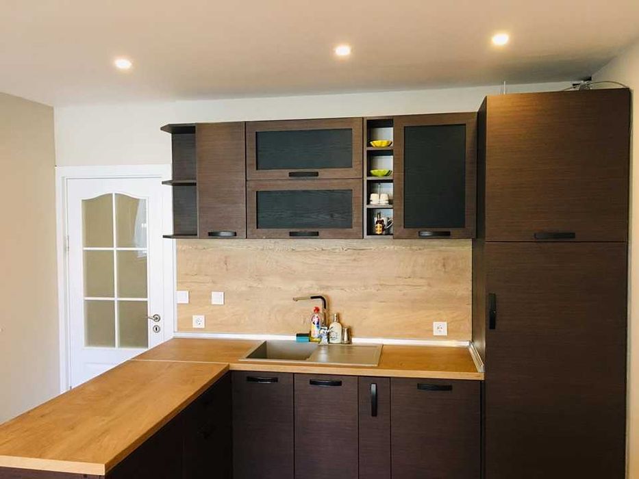 Дава се под наем Двустаен апартамент в Бургас, Възраждане - 65 кв.м за 280.5 € - Снимка #1