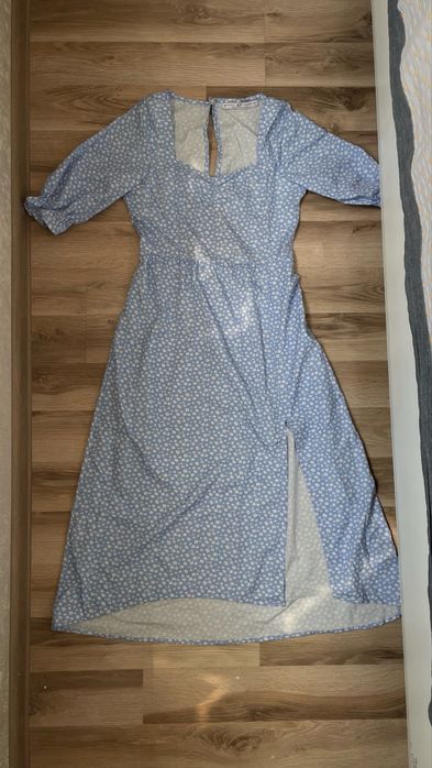 Голубое летнее платье