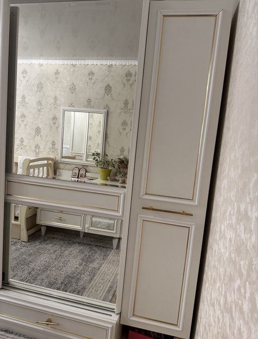 Продам шкаф-купе