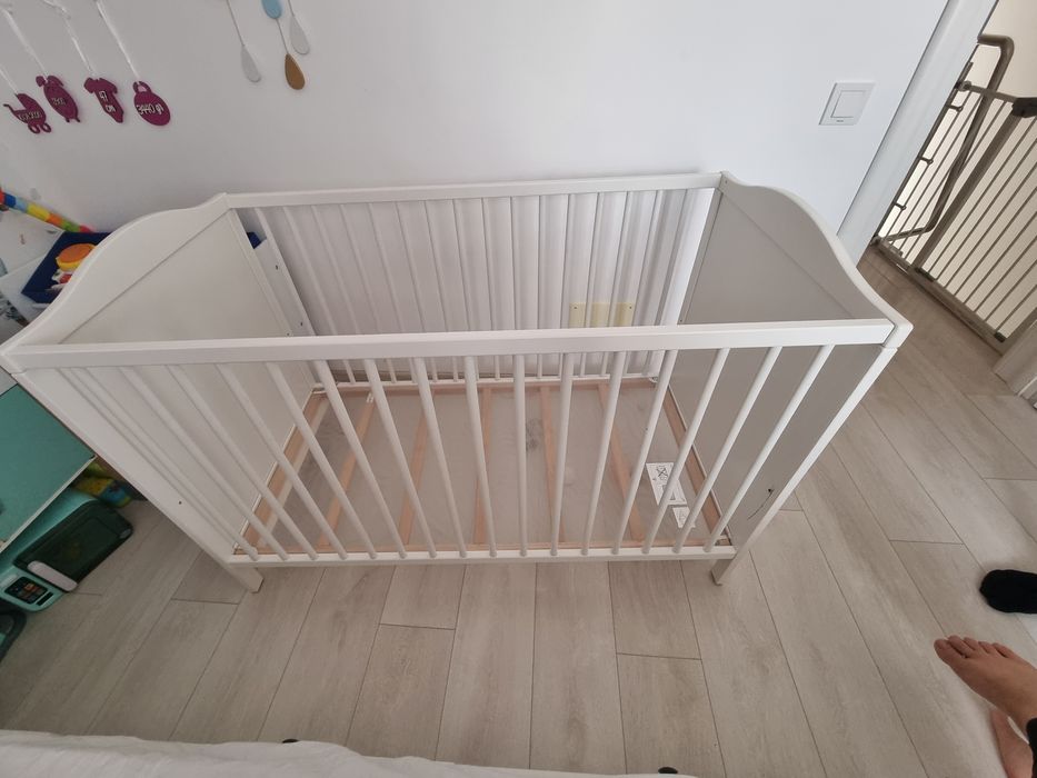 Patut bebe + saltea cocos ikea