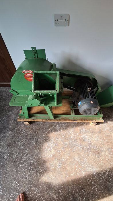Tocător Crengi Mari si Mici cu Motor Trifazat 7.4kw