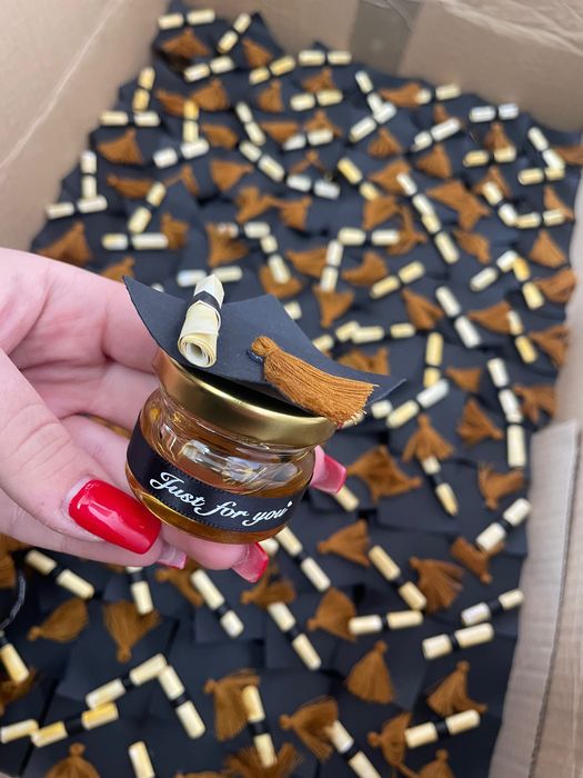 Бурканчета с мед