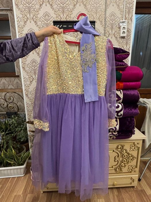 4 шт. продам платье шикарная