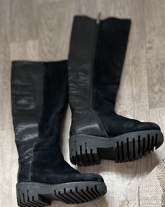 Продам ботинки