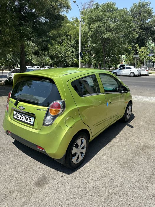 Spark 2012 zavod aftamat 233000 km