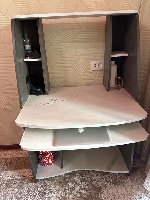 Компютерный стол, парта